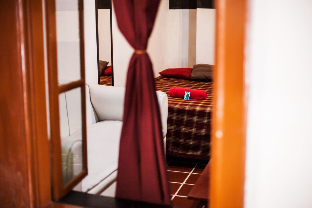 Capsule Hostelグアテマラシティ エクステリア 写真