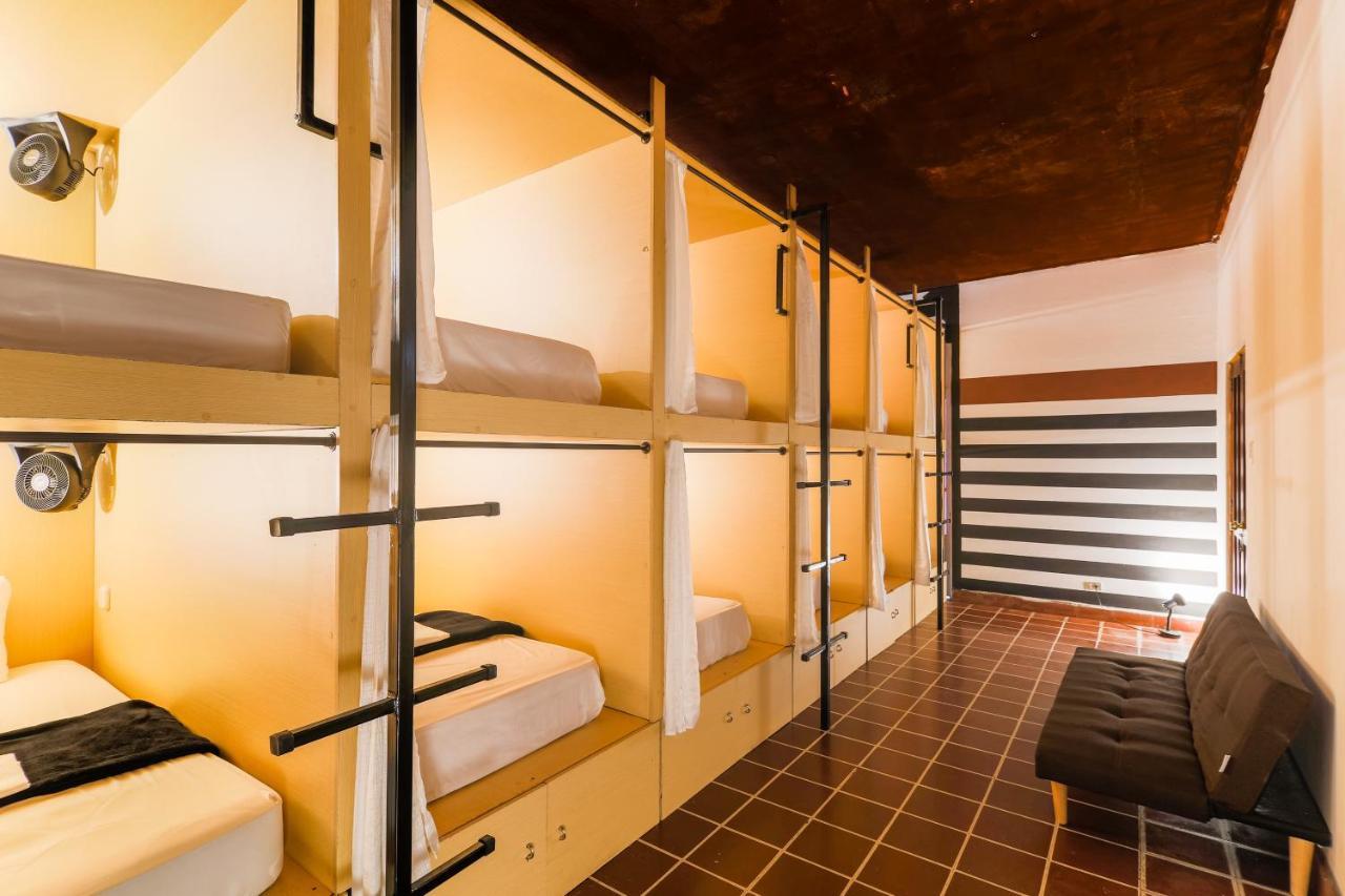 Capsule Hostelグアテマラシティ エクステリア 写真