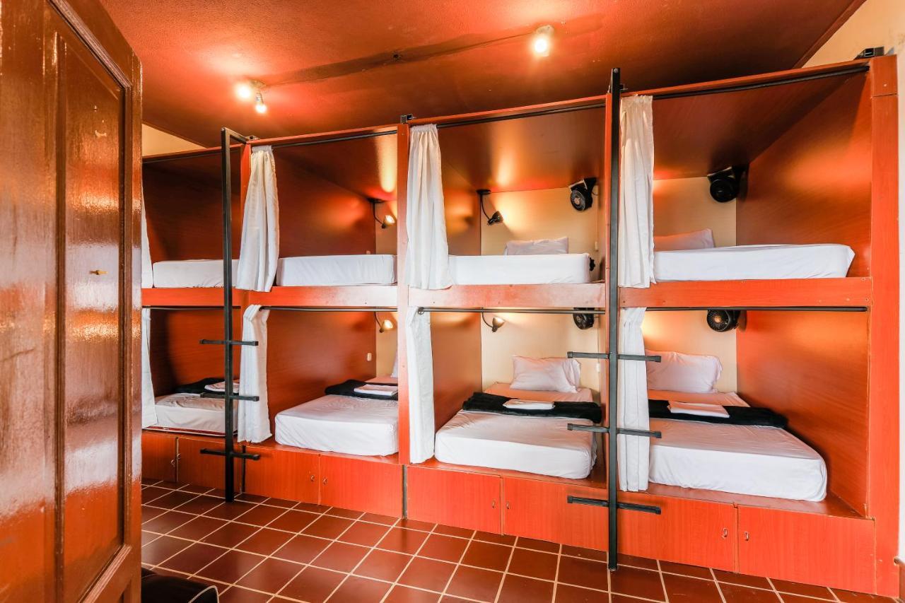Capsule Hostelグアテマラシティ エクステリア 写真